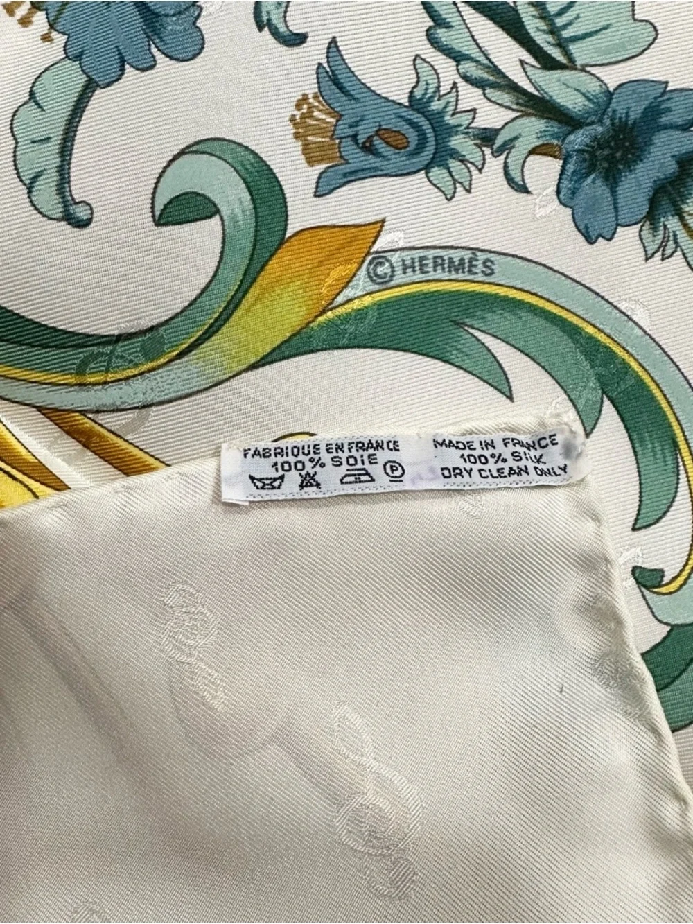 Hermes 100% Silk “Orgauphone” White Gold Green & Blue 90x90cm Large Square Scarf - Picture 4 of 12